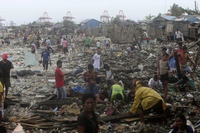 На Филиппины обрушился мощный тайфун