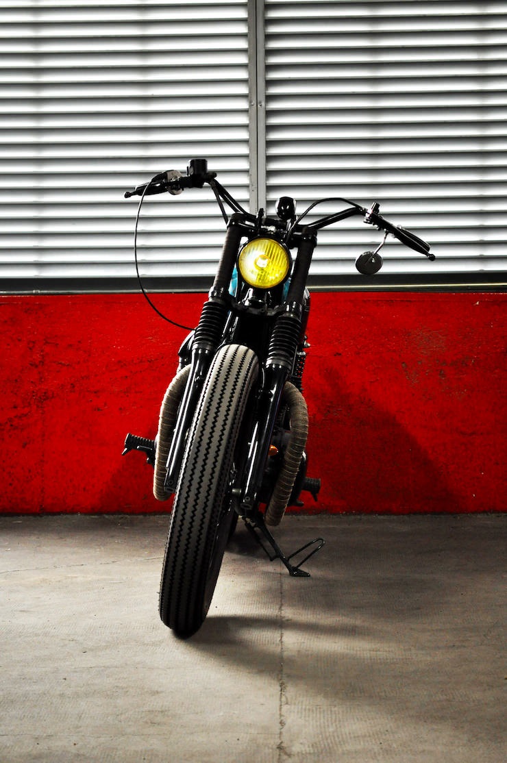 Кастом Kawasaki W650 - Blitz Motorcycles