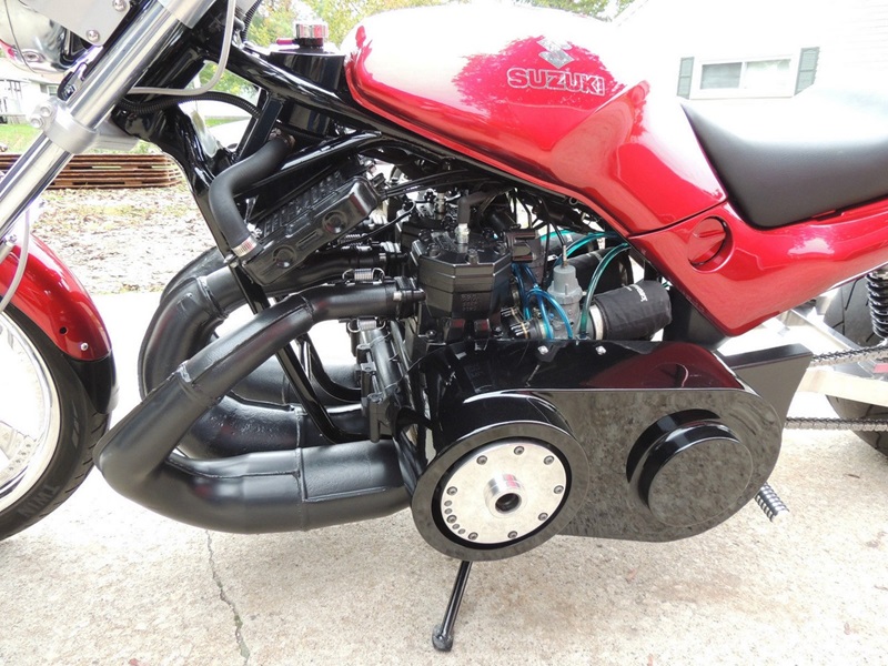 Мотоцикл Suzuki VX800 с 2T двигателем Arctic Cat ThunderCat 900