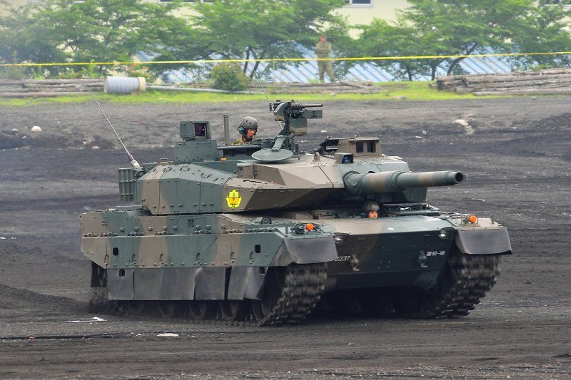 Танк Type 10 официально принят на вооружение японскими силами самообороны