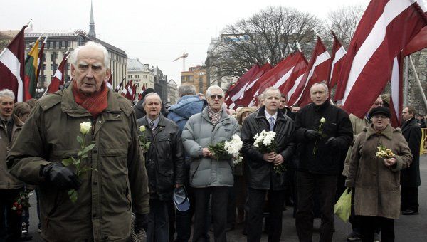 Покончат ли в Латвии с шествиями в честь эсэсовцев?