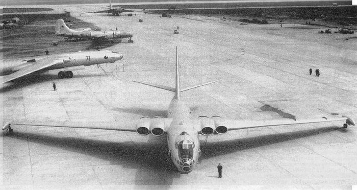 Стратегический реактивный бомбардировщик М-4 «Бизон»