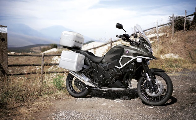 Туристический мотоцикл Honda Crosstourer 2014