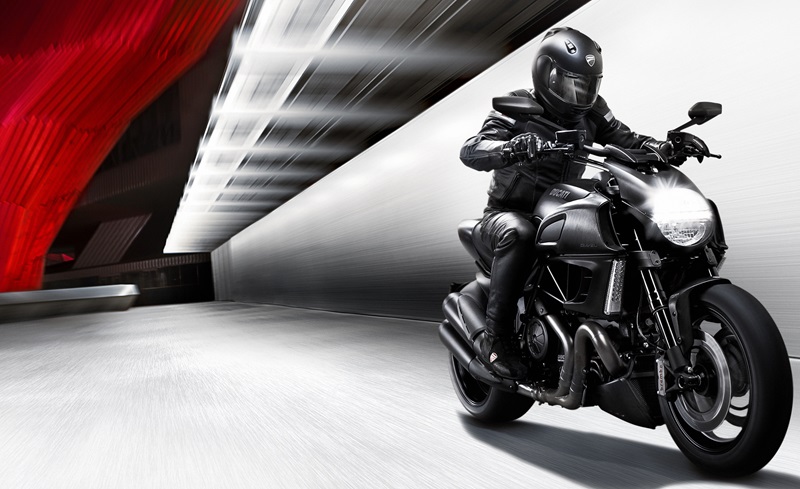 Мотоциклы Ducati Diavel 2014: никаких изменений