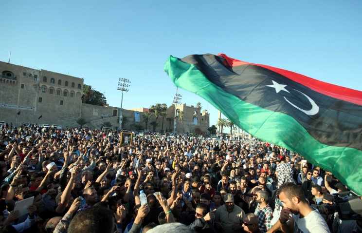 Ливийские повстанцы ввели чрезвычайное положение в Триполи