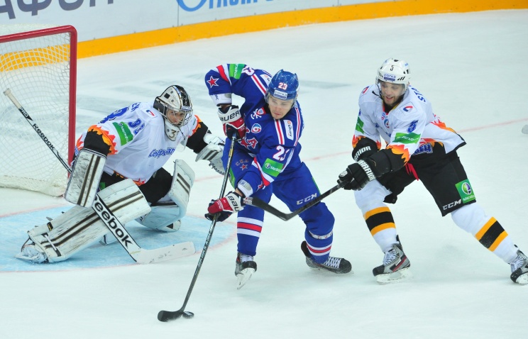 Санкт-петербургский СКА победил череповецкую "Северсталь" в матче КХЛ