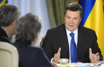 Янукович ждет от ЕС пересмотра планов по строительству газопроводов в обход Украины