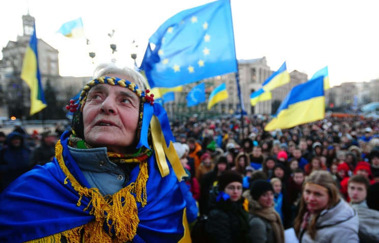 Украинская оппозиция намерена потребовать от МВД объяснений в связи с разгоном митинга