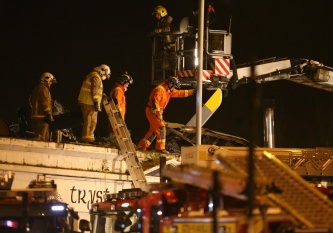 СМИ: В результате крушения полицейского вертолета в Глазго погибли не менее шести человек