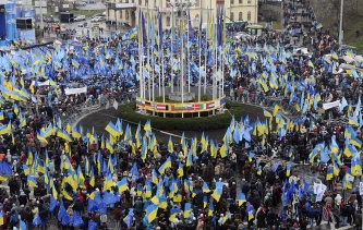 Украинская оппозиция собирает многотысячный митинг в Киеве