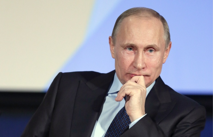 Путин допускает возможность корректировки в Конституции функций органов власти и судов
