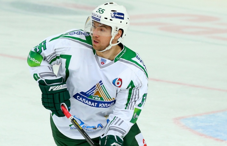 Хоккеист Кайгородов: в "Салавате Юлаеве" успех игры на 70% зависит от вратаря