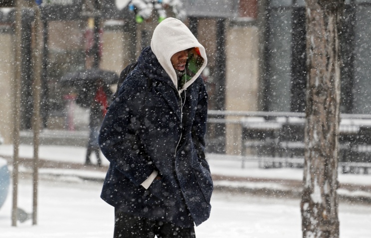 На центральные районы США обрушились мощные снегопады, тысячи людей остались без света