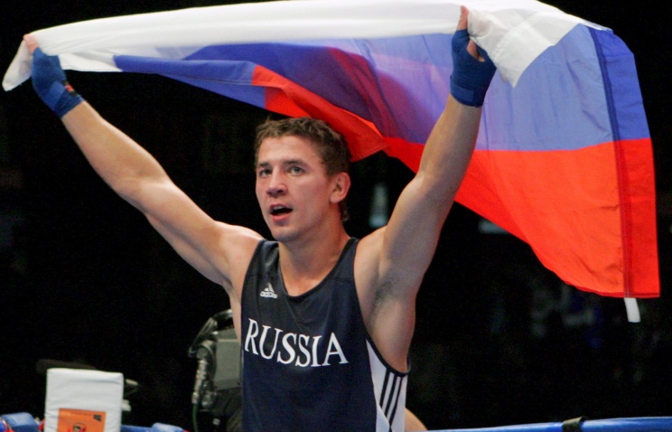 Российский боксер Матвей Коробов одержал 22-ю победу на профессиональном ринге