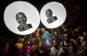 В ЮАР проходит день молитвы и памяти Нельсона Манделы