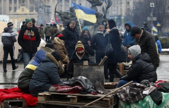 На площади Независимости в Киеве находятся менее 1 тыс. оппозиционеров