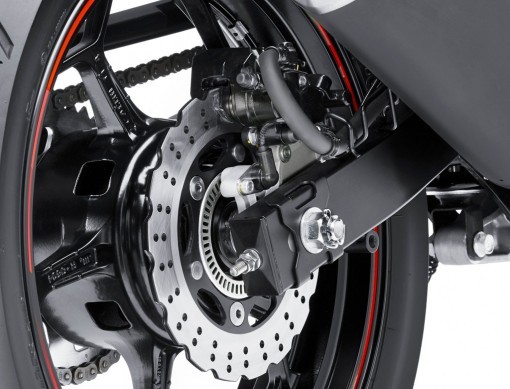 Мотоциклы Kawasaki Ninja 300 2013-2014 - проблемы с тормозами