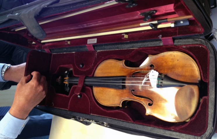 Скрипка Страдивари, похищенная в 2010 году, ушла с молотка почти за 2,3 млн долларов