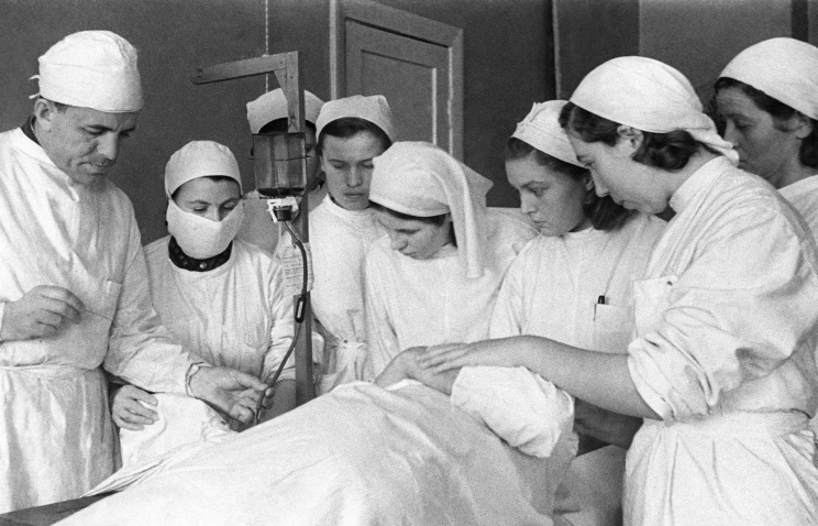 Ленинград, 18 декабря 1943: Впервые за время войны открыты здравницы для рабочих