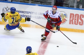 Билялетдинов: хоккеистам сборной России нужно время, чтобы перестроиться после игр КХЛ
