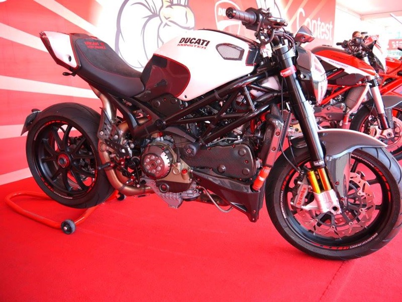 Мотоцикл Ducati Monster RR