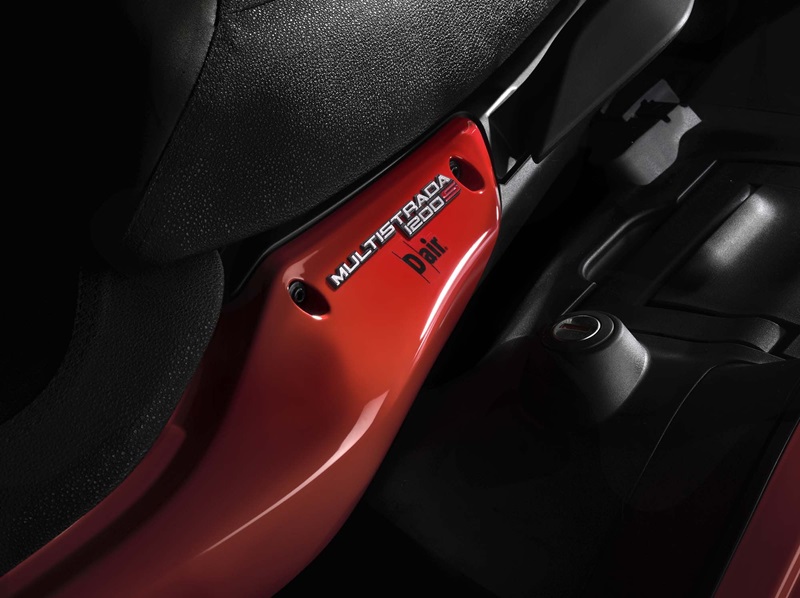 Новый мотоцикл Ducati Multistrada D-Air 2014