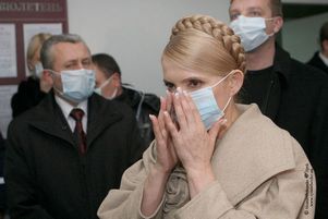 Тимошенко обещает украинцам маски от гриппа