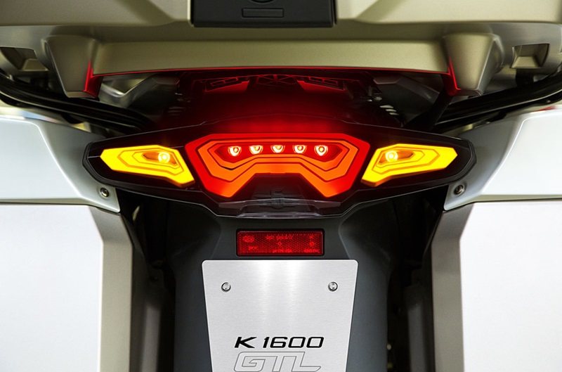Технология BMW OLED на мотоцикле BMW K1600GTL