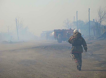 В четырех районах Сибири горят жилые дома