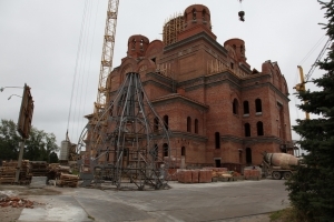 Began construction of the dome of the Cathedral of Michael the ...
