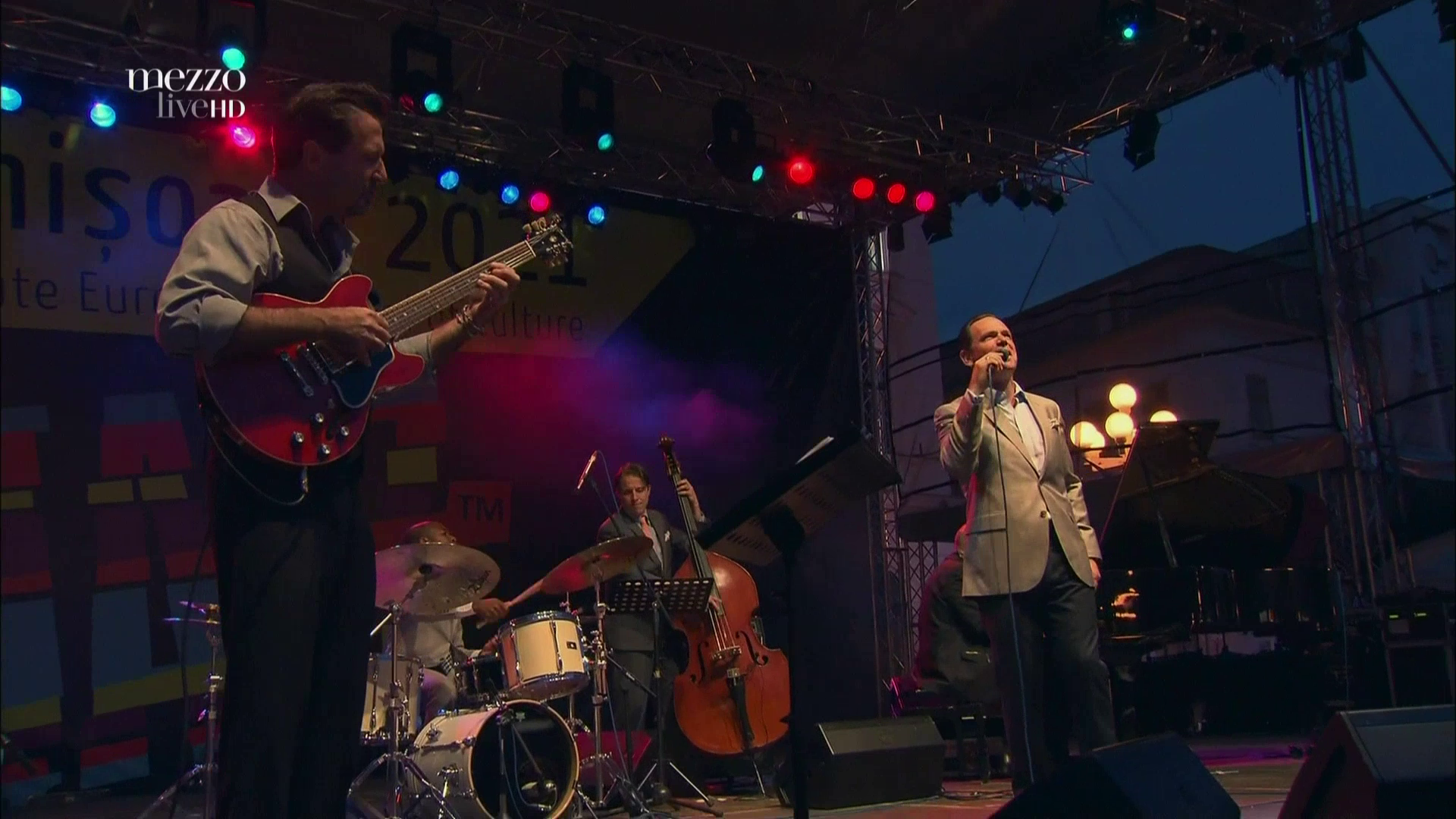 2013 Kurt Elling Quintet - Jazz TM Festival [HDTV 1080p] 6